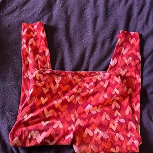 Lularoe valentines leggings. Tall and curvy